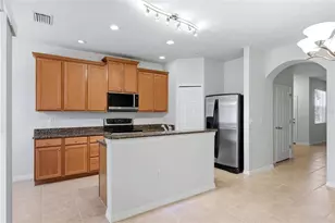 3717 Parkridge Cir, Sarasota, FL 34243 - Photo 20