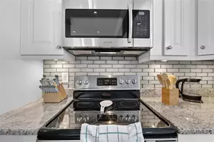 3409 18th Ave Dr W, Bradenton, FL 34205 - Photo 18