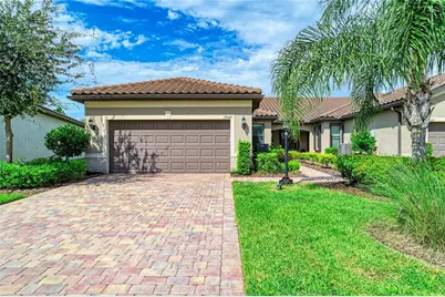 17648 Northwood Place, Lakewood Ranch, FL 34202 - Photo 2