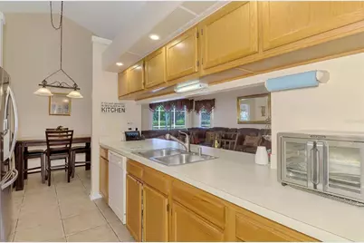 3911 77th Place E, Sarasota, FL 34243 - Photo 12
