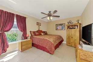 3911 77th Pl E, Sarasota, FL 34243 - Photo 24