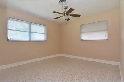 6611 Colonial Drive, Sarasota, FL 34231 - Photo 8