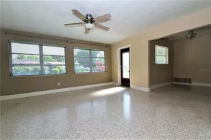 6611 Colonial Dr, Sarasota, FL 34231 - Photo 6