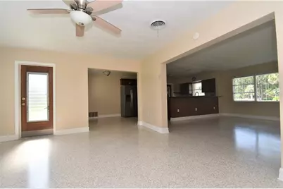 6611 Colonial Drive, Sarasota, FL 34231 - Photo 12