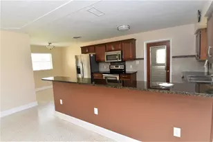 6611 Colonial Dr, Sarasota, FL 34231 - Photo 16