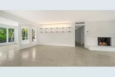 7665 Sanderling Road, Sarasota, FL 34242 - Photo 18