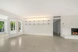 7665 Sanderling Rd, Sarasota, FL 34242 - Photo 18
