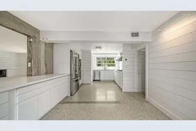 7665 Sanderling Road, Sarasota, FL 34242 - Photo 26
