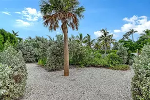 7665 Sanderling Rd, Sarasota, FL 34242 - Photo 86