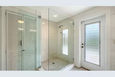 7665 Sanderling Road, Sarasota, FL 34242 - Photo 50