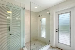 7665 Sanderling Rd, Sarasota, FL 34242 - Photo 50