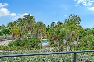 7665 Sanderling Rd, Sarasota, FL 34242 - Photo 56