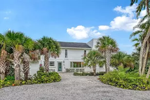 7665 Sanderling Rd, Sarasota, FL 34242 - Photo 8