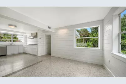 7665 Sanderling Road, Sarasota, FL 34242 - Photo 24