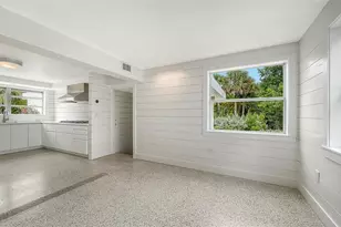 7665 Sanderling Rd, Sarasota, FL 34242 - Photo 24