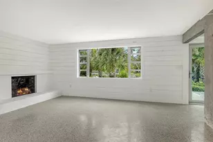 7665 Sanderling Rd, Sarasota, FL 34242 - Photo 20