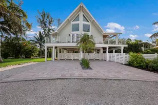 315 Hammock Cir, Anna Maria, FL 34216 - Photo 6