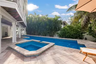 315 Hammock Cir, Anna Maria, FL 34216 - Photo 42