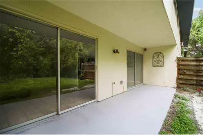 1125 Longfellow Way #125-B, Sarasota, FL 34243 - Photo 12