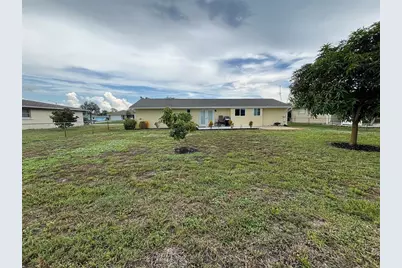 650 Hartford Drive NW, Port Charlotte, FL 33952 - Photo 18