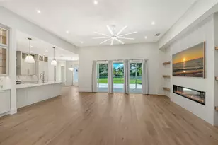 2729 Harvest Dr, Sarasota, FL 34240 - Photo 8