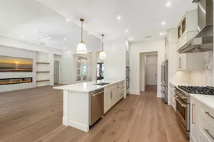 2729 Harvest Dr, Sarasota, FL 34240 - Photo 22