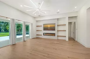 2729 Harvest Dr, Sarasota, FL 34240 - Photo 8