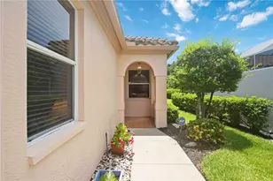 3852 Amapola Ln, Sarasota, FL 34238 - Photo 2