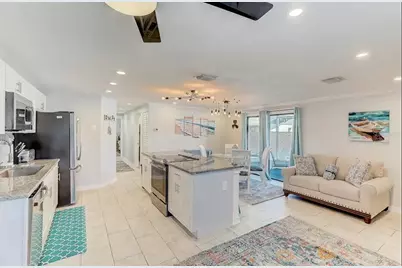2720 49th Avenue W #2720, Bradenton, FL 34207 - Photo 4