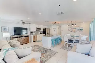 2720 49th Ave W, Bradenton, FL 34207 - Photo 2