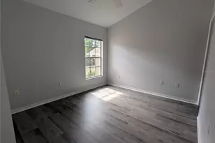 8390 Wingate Dr, Sarasota, FL 34238 - Photo 10