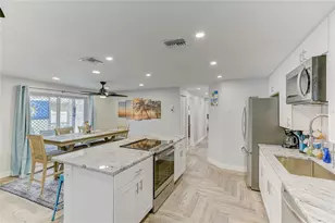 2728 49th Ave W, Bradenton, FL 34207 - Photo 14
