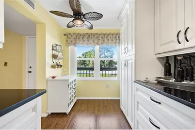 435 30th Avenue W #D206, Bradenton, FL 34205 - Photo 6