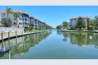1300 N Portofino Drive #305, Sarasota, FL 34242 - Photo 36