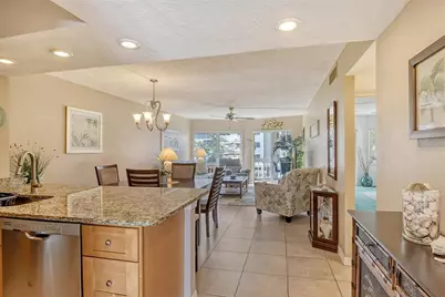 1300 N Portofino Drive #305, Sarasota, FL 34242 - Photo 8