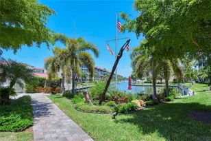 1300 N Portofino Dr, Sarasota, FL 34242 - Photo 34
