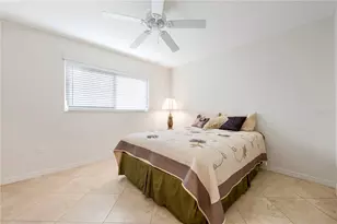 2756 Clubhouse Dr, Sarasota, FL 34232 - Photo 24