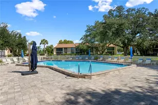 2756 Clubhouse Dr, Sarasota, FL 34232 - Photo 30