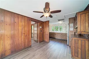 1609 Saffold Park Dr, Ruskin, FL 33570 - Photo 14