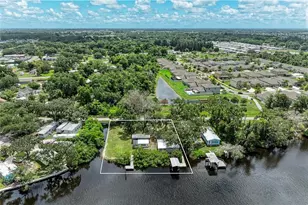 1609 Saffold Park Dr, Ruskin, FL 33570 - Photo 2