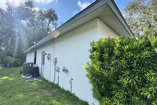 2558 Wood Oak Dr, Sarasota, FL 34232 - Photo 24