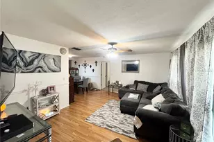 2558 Wood Oak Dr, Sarasota, FL 34232 - Photo 6
