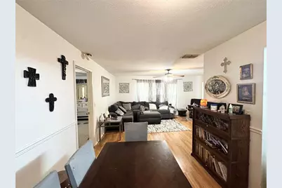2558 Wood Oak Drive, Sarasota, FL 34232 - Photo 8