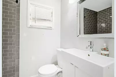 5320 Moeller Avenue, Sarasota, FL 34233 - Photo 18