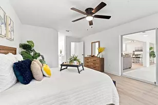 5241 Marsh Field Ln, Sarasota, FL 34235 - Photo 14