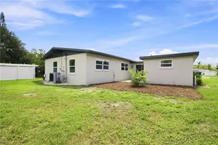 2057 Garden Pkwy, Bradenton, FL 34205 - Photo 40