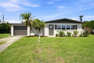 2057 Garden Pkwy, Bradenton, FL 34205 - Photo 2