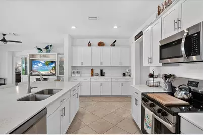 11321 Pinot Drive, Venice, FL 34293 - Photo 10