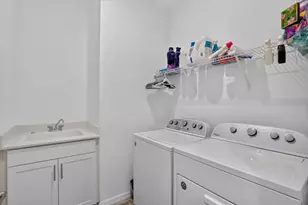 11321 Pinot Dr, Venice, FL 34293 - Photo 16