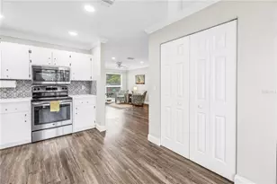 4207 34th Ave Dr W, Bradenton, FL 34205 - Photo 6